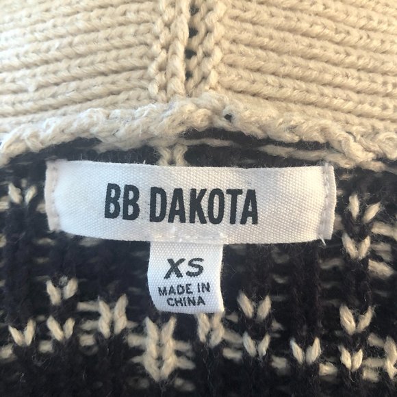 Schaffer Rose Print Cardigan - Super Warm! - Picture 6 of 6